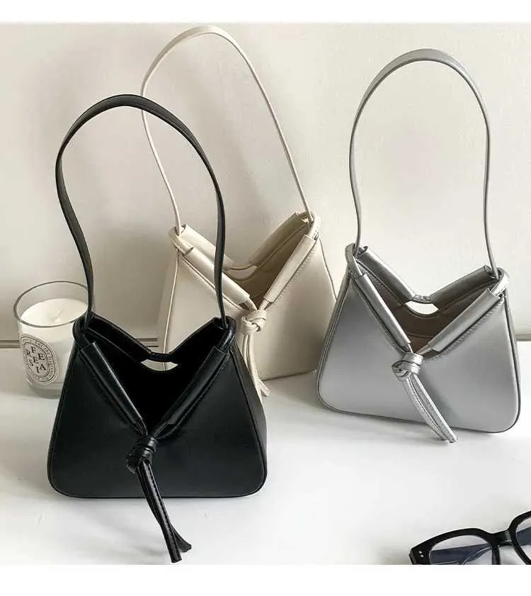 Triangle Shoulder Bag Women Leather Foldable Small Crossbody Bag_voghion.com