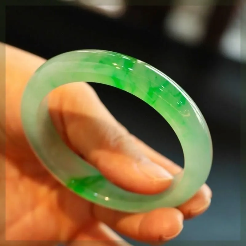 Andere Armband MyanmarJadeJadeArmbandweiblichEisYanggrünReisealtGrubegrünSchwimmblumeWachsEisHalblandschaft_voghion.com