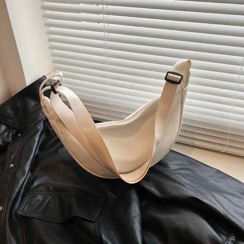 Einfaches Design Damen Umhängetasche Mode Damen Nylon Hobos Kleine Schultertaschen Vintage weibliche Mädchen Geldbörse Tuch_voghion.com
