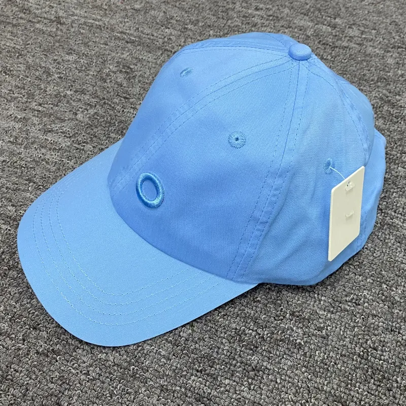 LO5 Embroidered Baseball Cap Mens And Womens Summer Casual Sunblock Hat Retro Classic Caps_voghion.com