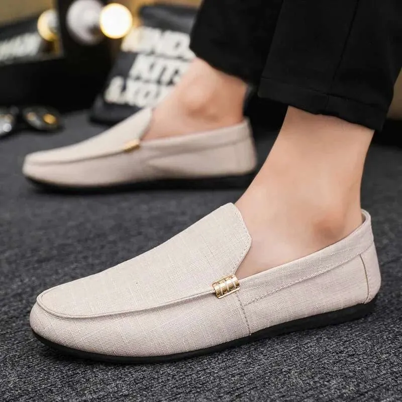 Freizeitschuhe Designer Loafer Hochwertige flache Mokassins für Erwachsene Herren Formelle Schuhe Herren Fahren Männliche Schuhe_voghion.com