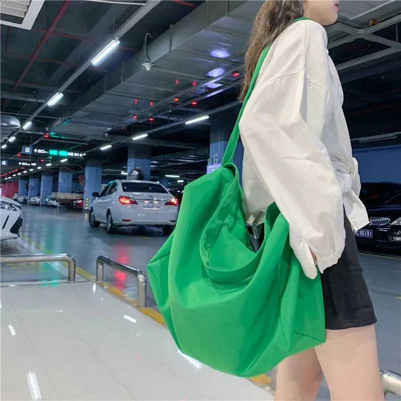 Borsa a mano in tela impermeabile di alta qualità, casual, da donna, grande capacità, a tracolla, alla moda, 2024 240723_voghion.com
