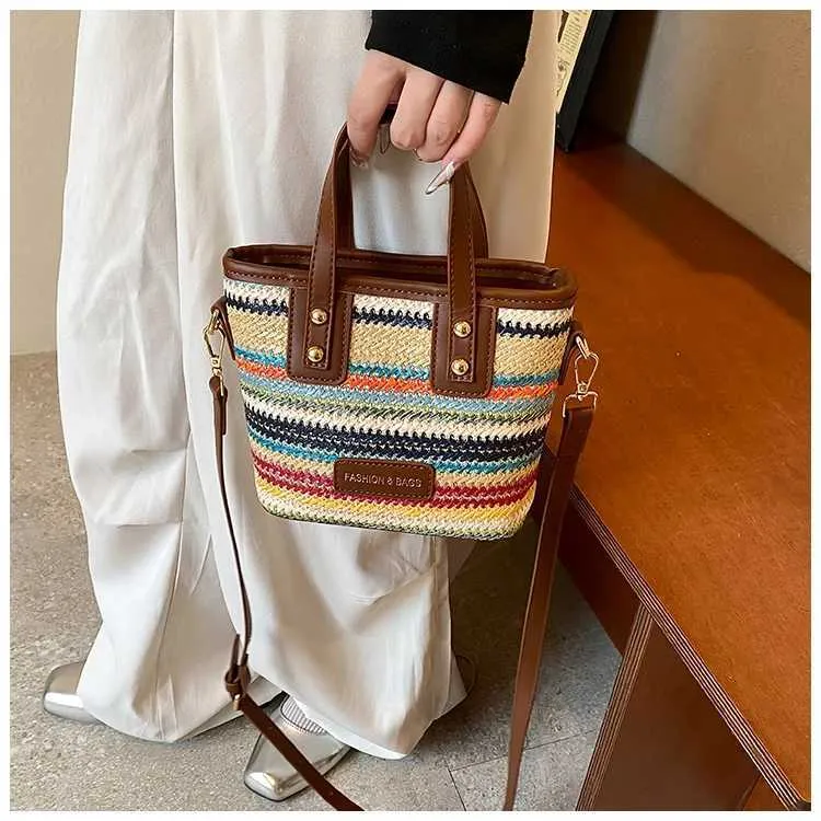 Borsa a secchiello intrecciata alla moda da donna, estiva, carina, piccola, con toppa in PU, con manico, a tracolla, design alla moda, per pendolari e viaggiatori_voghion.com