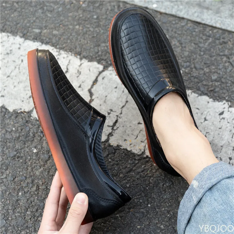 Sügismustad madalad meeste täiskasvanute tööjõu vihmasaapad töökojaplatsile meeste veekindlad autopesula koka aiakingad_voghion.com