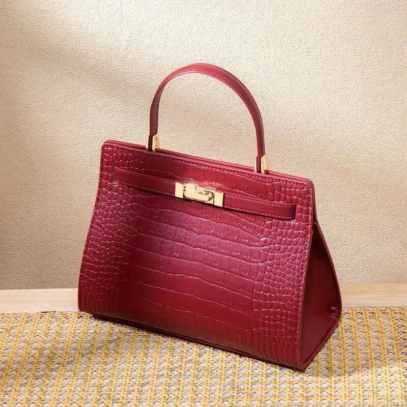 Kleine Odino-Schulterhandtasche im Nischendesign, Damentasche aus echtem Leder, rote Muttertasche_voghion.com