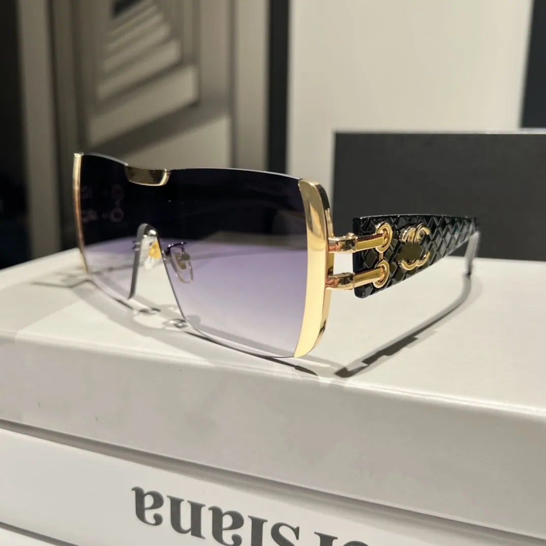 Lunettes de soleil 2024 pour hommes et femmes Lunettes de soleil classiques à grande monture pour femmes Lunettes de vue d'extérieur à la mode Nuances UV400_voghion.com