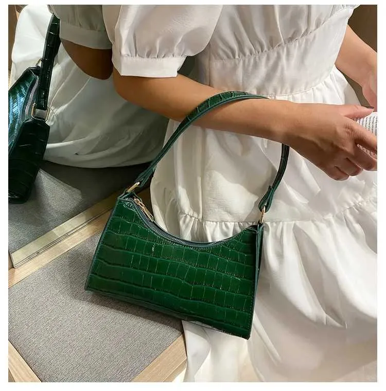 Designer Leather Shoulder Bag Retro Solid Colour Chain Handbag_voghion.com