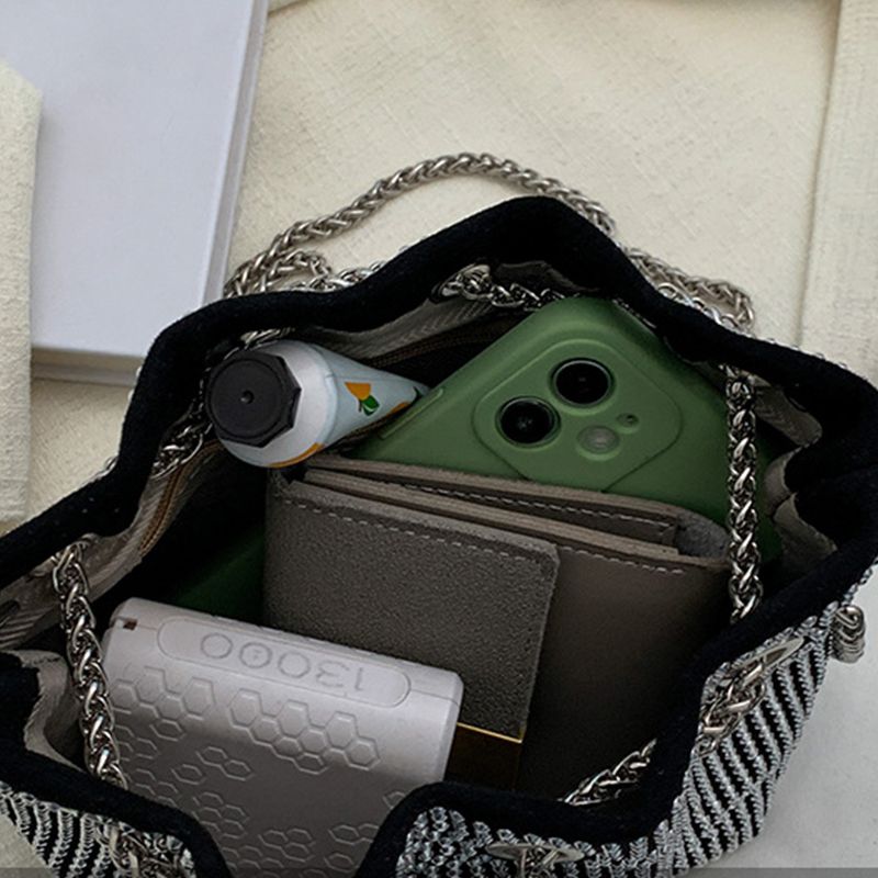 Helle Strass-Umhängetasche für Damen mit Ketten, Umhängetasche, Kordelzug, Eimer-Handtasche, Luxus-Achselhandtasche,_voghion.com