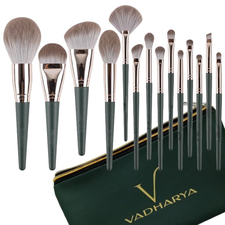 VADHARYA Set da 14 Astucci, Kit di pennelli per trucco professionali realizzati con setole sintetiche di alta qualità, inclusa polvere,_voghion.com