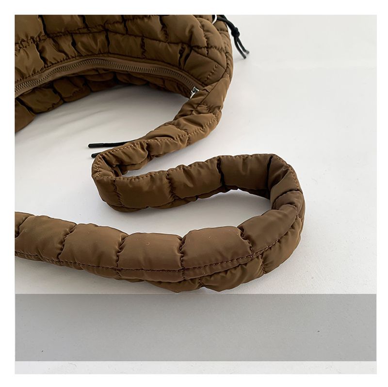 Kadınlar için Cloud Bag Wrinkle 2024 Yeni Moda Hobos Büyük Kapasiteli Naylon Günlük Omuz Çantaları Kabarcık Çapraz Çanta_voghion.com