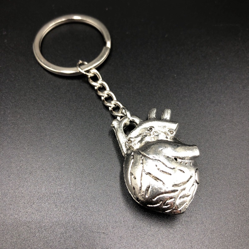 Llavero con forma de corazón humano tridimensional_voghion.com