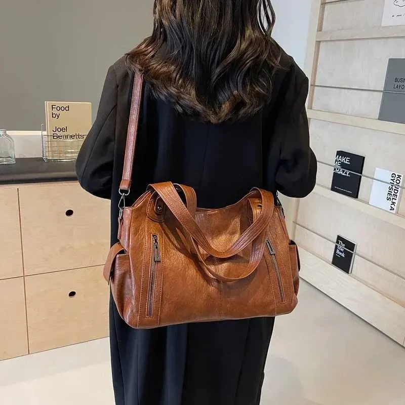 Stylish Women's Shoulder Bag And Handbag Set With Contrast Colour_voghion.com