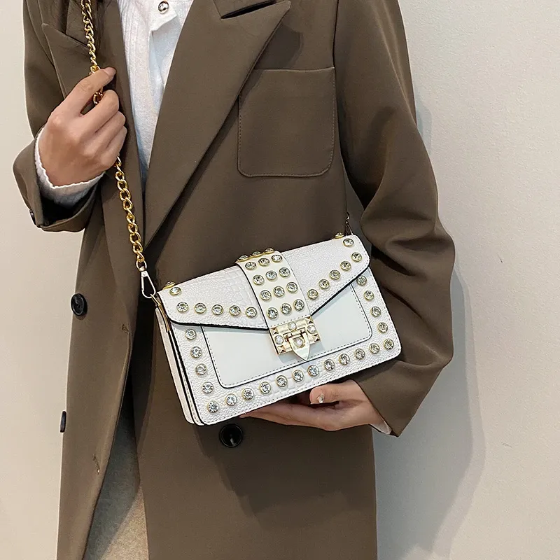 2023 Top-Marke Schulter für Frauen Hohe Qualität PU Unterarm Nette Geldbörsen und Handtaschen Designer Lock Menger_voghion.com