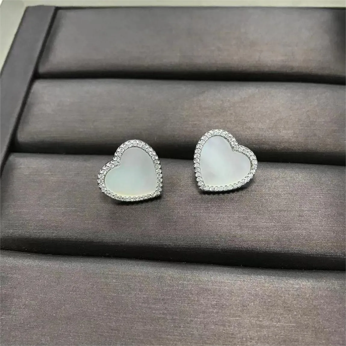 Une marque amour coeur bracelet concepteur pour les femmes charme perle élégant coeurs roses diamant turquie cohérent tennis ongles_voghion.com