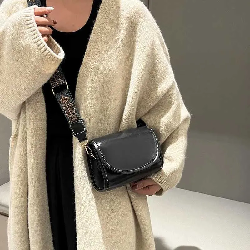 2024 Žhavé výprodeje nových módních širokopásmových vysoce kvalitních jednoramenných crossbody retro podpaží malých čtvercových kabelek a kabelek_voghion.com