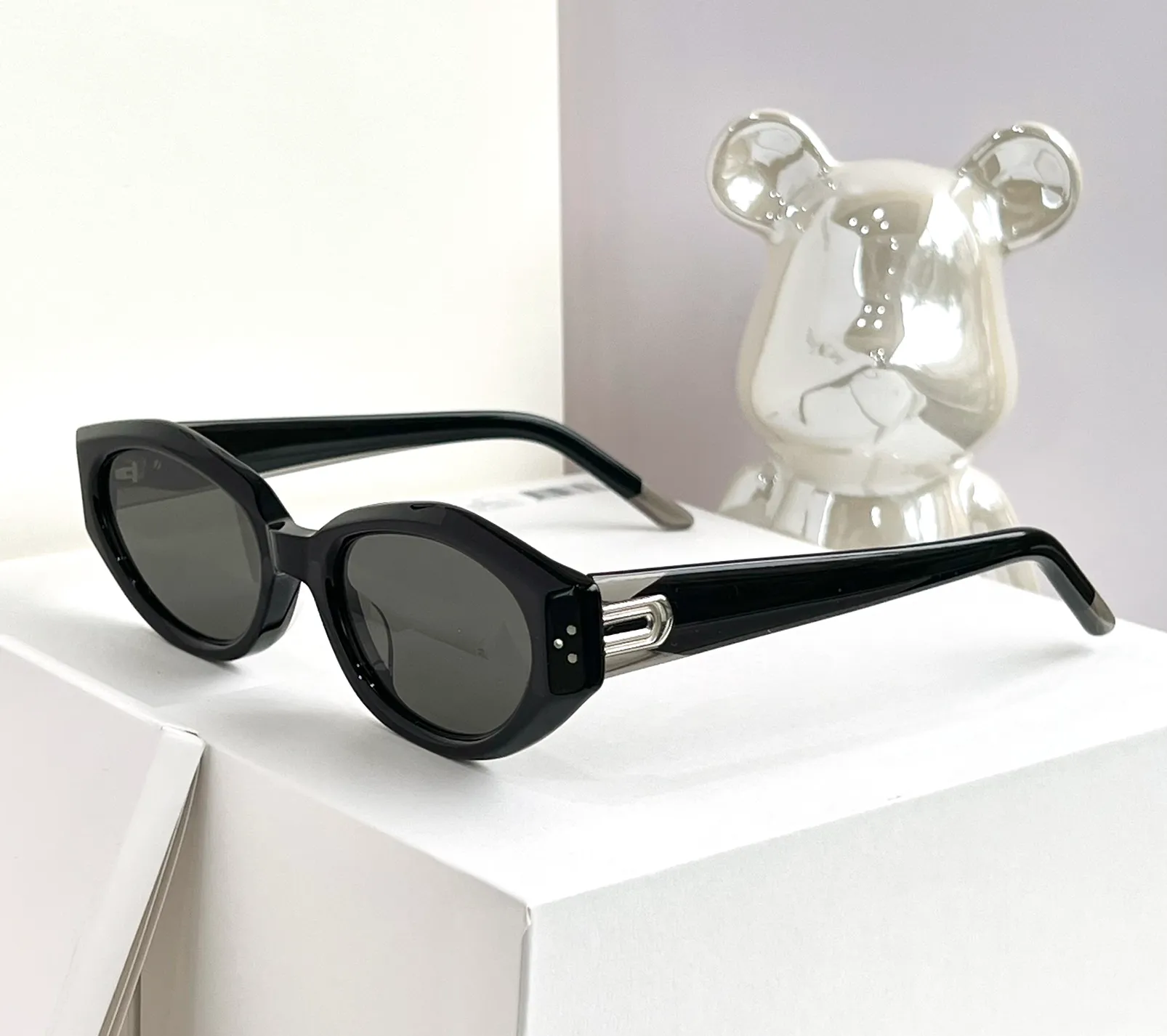 Designer Women's Sunglasses Vintage Small Frame Acetate Eyewear_voghion.com