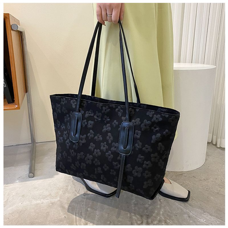 Tasche für Damen mit großem Fassungsvermögen 2022 Neue College-Studentenklasse Schulternische High-End-Einkaufstasche,_voghion.com