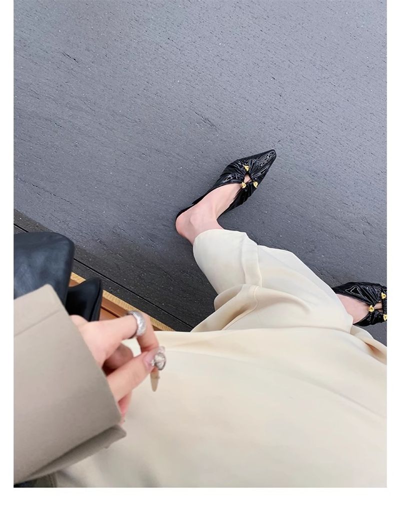 Grape Mom's Same Style Spring New Triangle Buckle Hollow Pointed Pleated Baotou Muller Half Slippers Women's Genuine_voghion.com