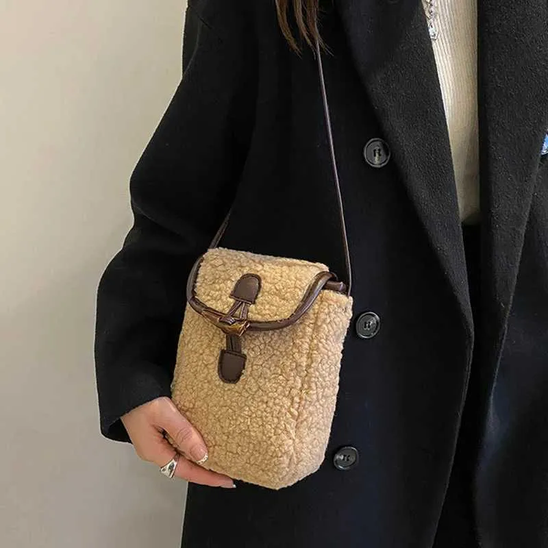 Plush One Shoulder Crossbody Bag Small Square Bag For Women_voghion.com