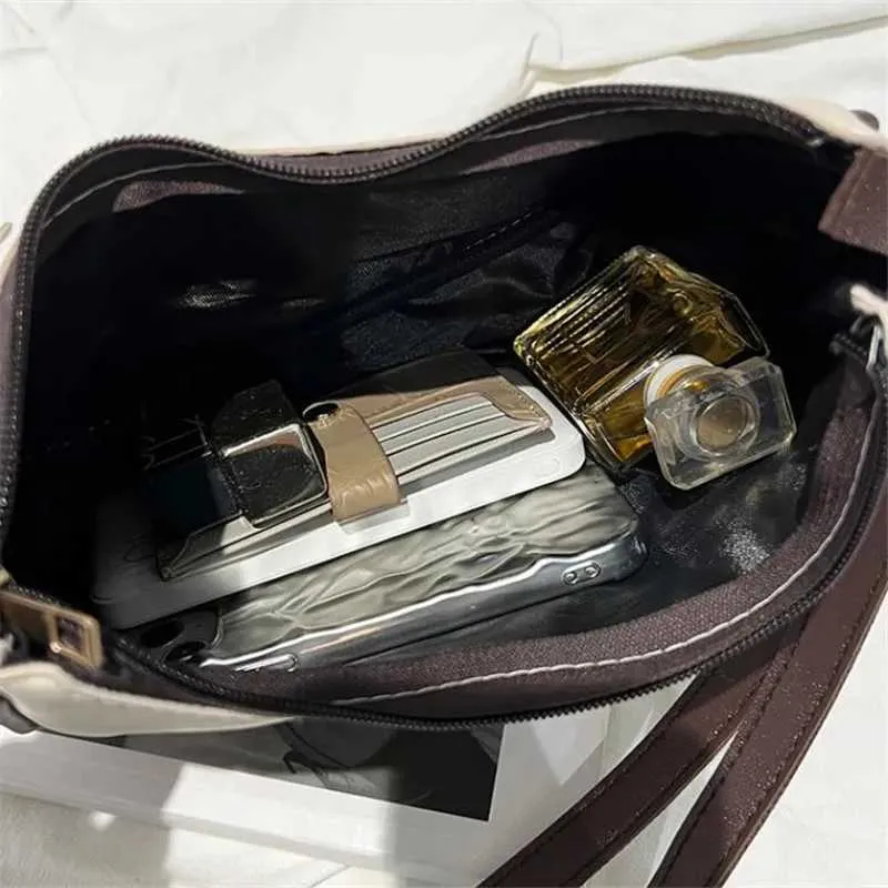 Schicke Damenhandtaschen, einzelne Umhängetasche für Frauen, stilvolle verstellbare Schultergurte, Unterarmtasche aus PU-Leder_voghion.com