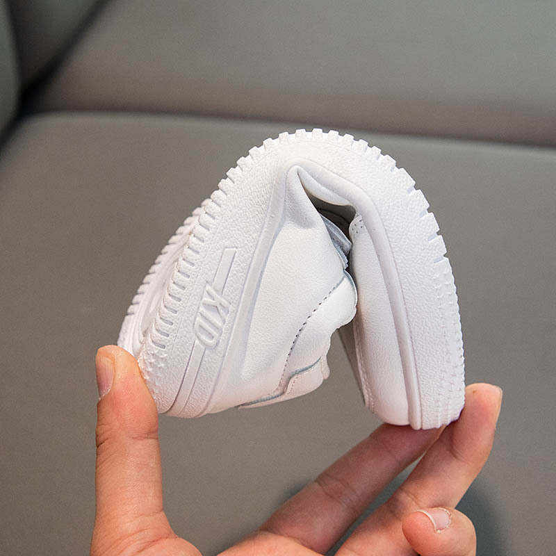 Kinderschoolprestaties Kleine Witte Velcro Zachte Zool Sport Lente Herfst Jongens en Meisjes Lage Top Casual Schoenen_voghion.com