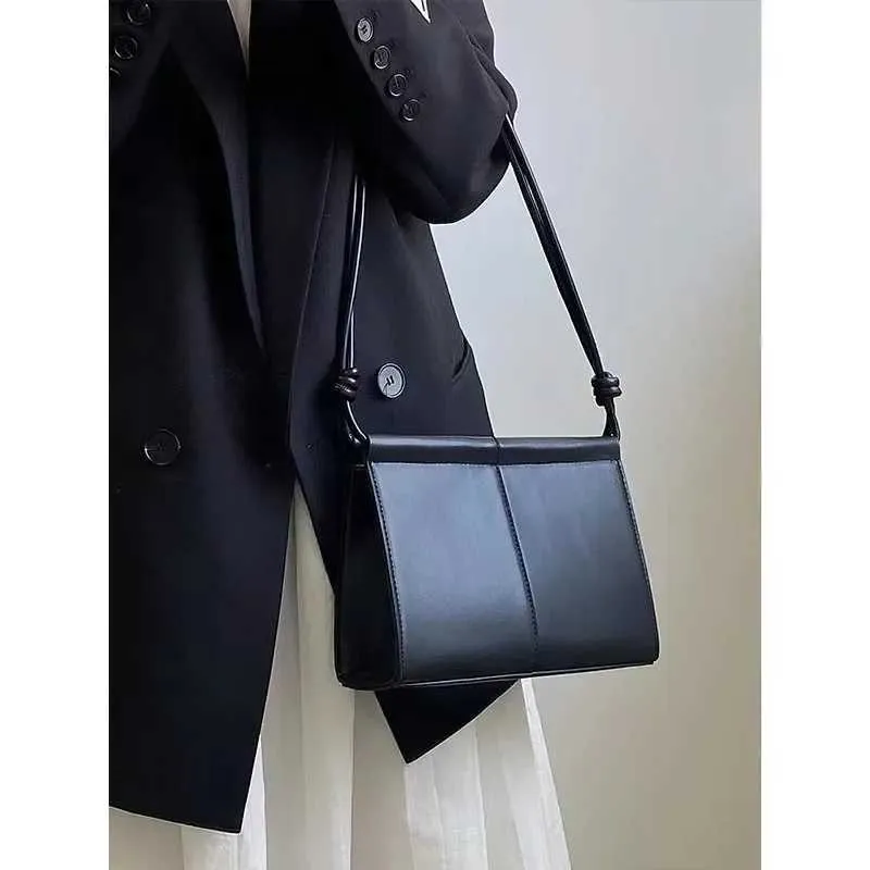 2024 Niche Design New Womens Bags Height Texture Ins Korean Cold Style Underarm Women Square Sg Bag Shoulder Ba241105_voghion.com