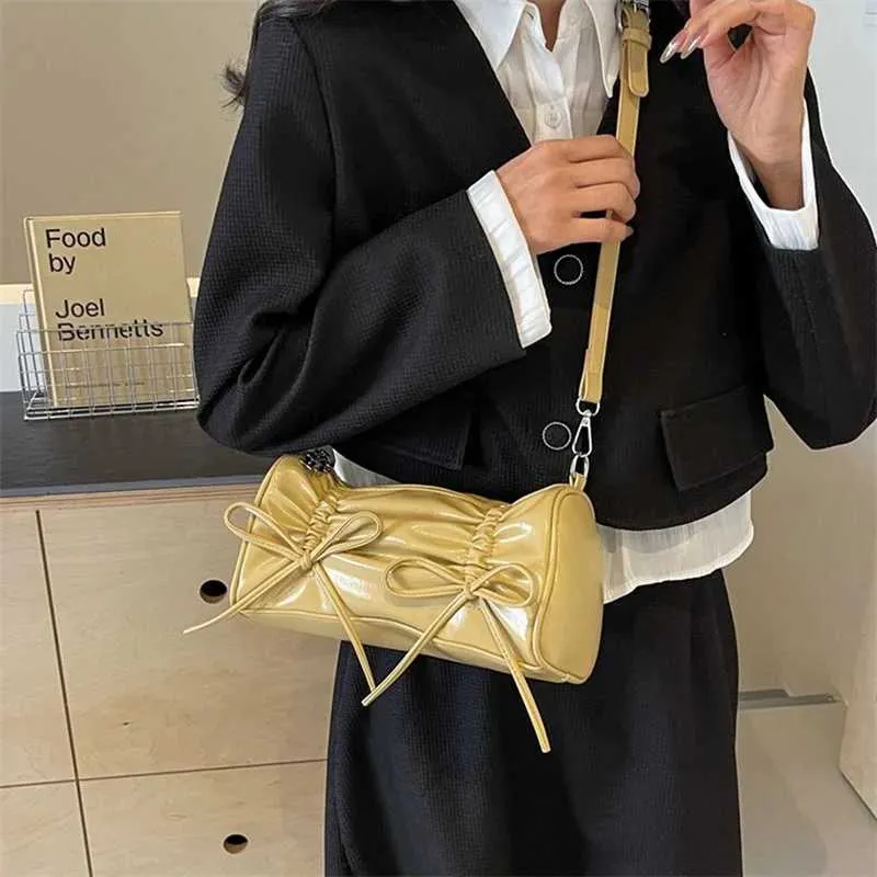 Womens Black Shoulder Bag Large Capacity Pu Leather Handbag_voghion.com