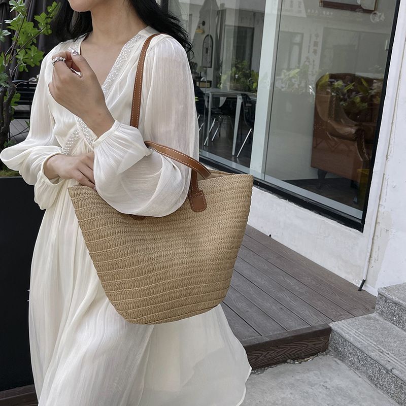 Cesto per verdura alla moda coreana Secchio per l'acqua 2024 Nuova borsa versatile con motivo a litchi Borsa a tracolla singola di alta qualità_voghion.com