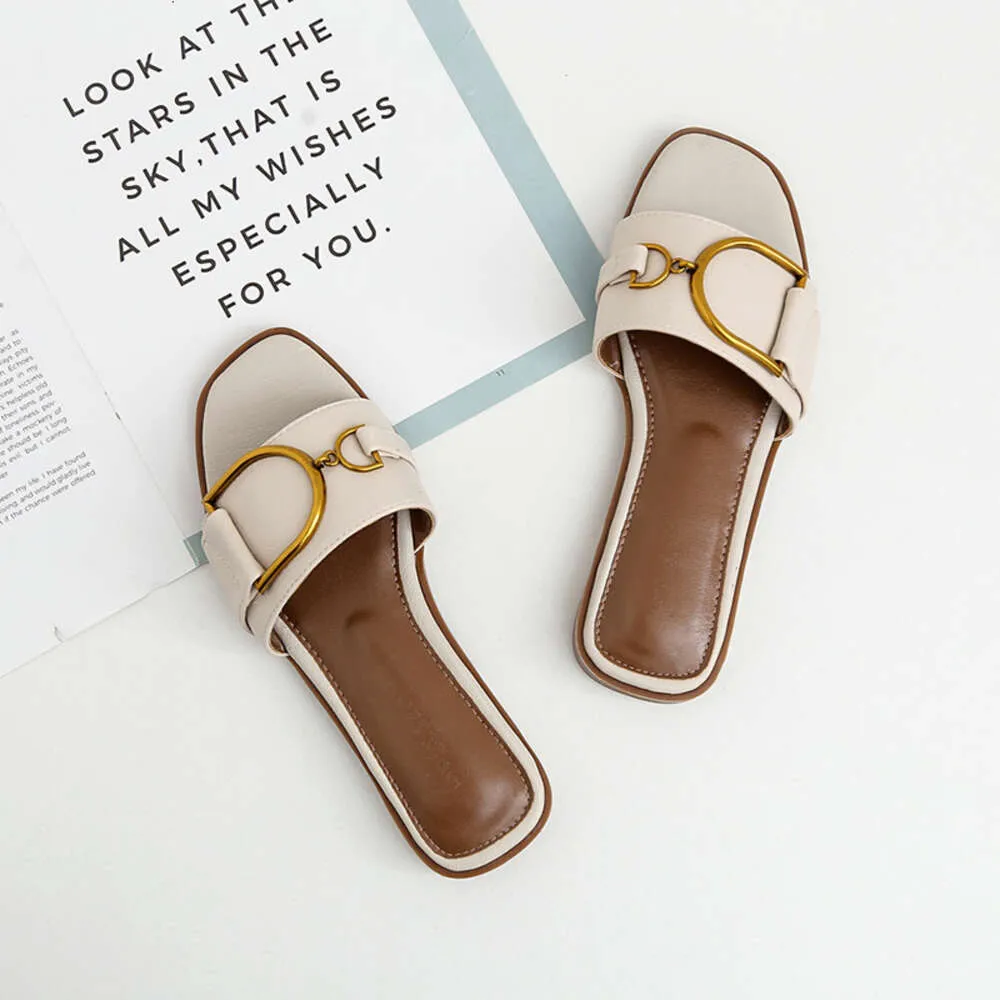 Women's Designer Summer Sandals And Slippers For Ladies And Girls_voghion.com