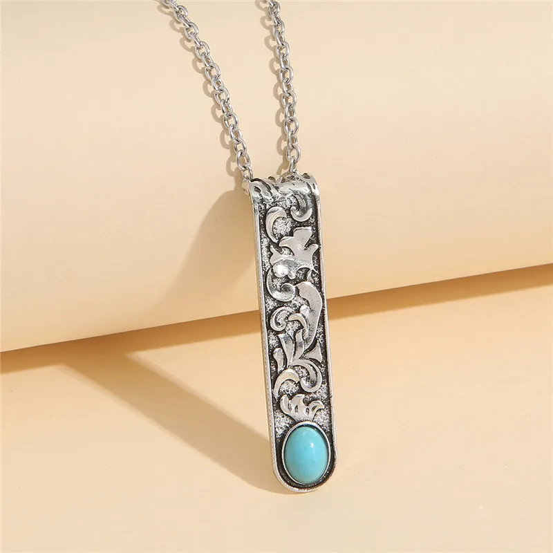 Collane con ciondolo, targhetta per bovini martellata con piccola pietra turchese, collana minimalista a strati, regalo di festa per le donne_voghion.com