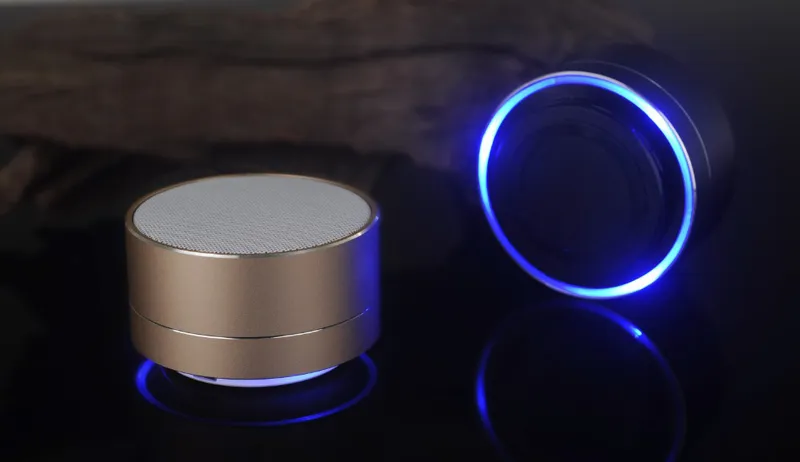 100 pezzi A10 altoparlanti wireless Bluetooth in lega di alluminio, mini altoparlanti portatili in metallo per esterni con luci a LED per telefono_voghion.com