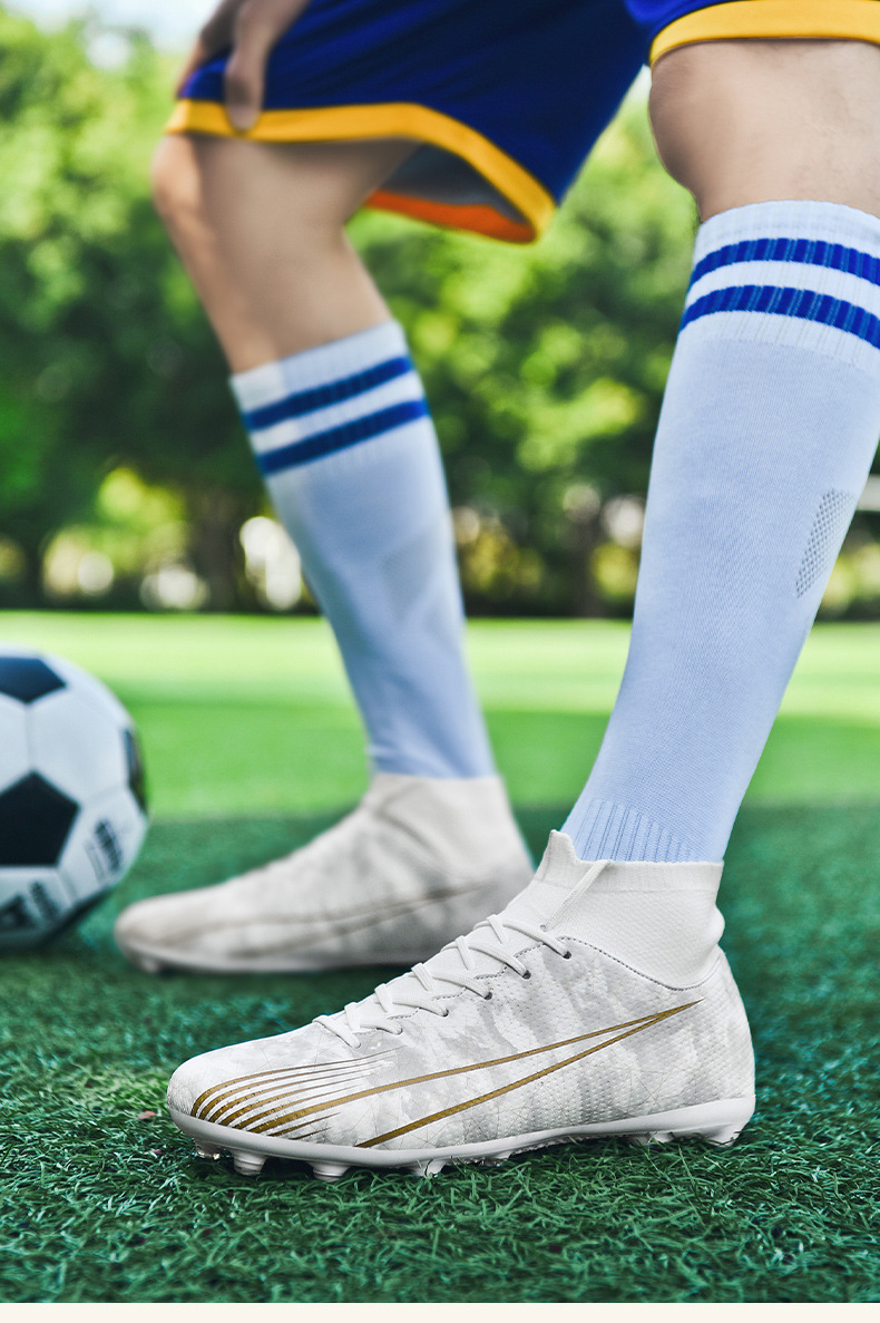 Soccer Shoes Football Shoes High Top Youth Primary And Secondary School Students Training Shoes AG Long Nail Broken Nail Rubber Nail Football Shoes_voghion.com
