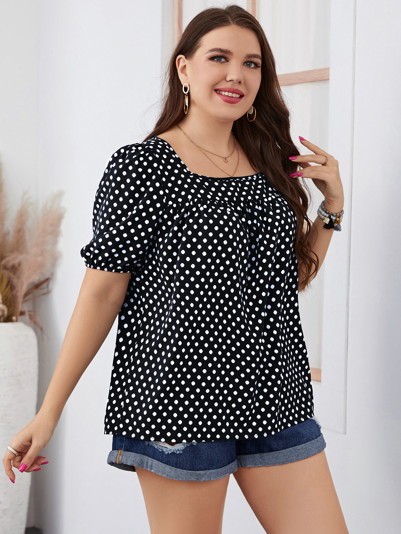 Women's chiffon short woven round neck plaid temperament commuting pullover polka dot large size women's shirt_voghion.com
