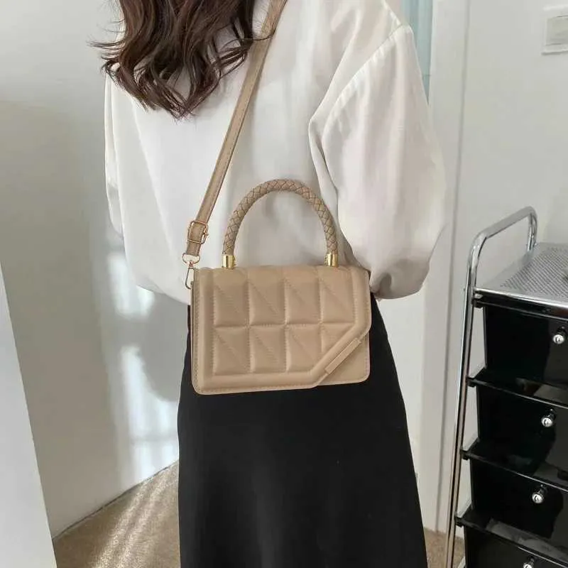 2024 neue Schulter PU-Leder quadratische Damenhandtasche Markendesigner kleine schwarze Umhängetasche Y241121_voghion.com