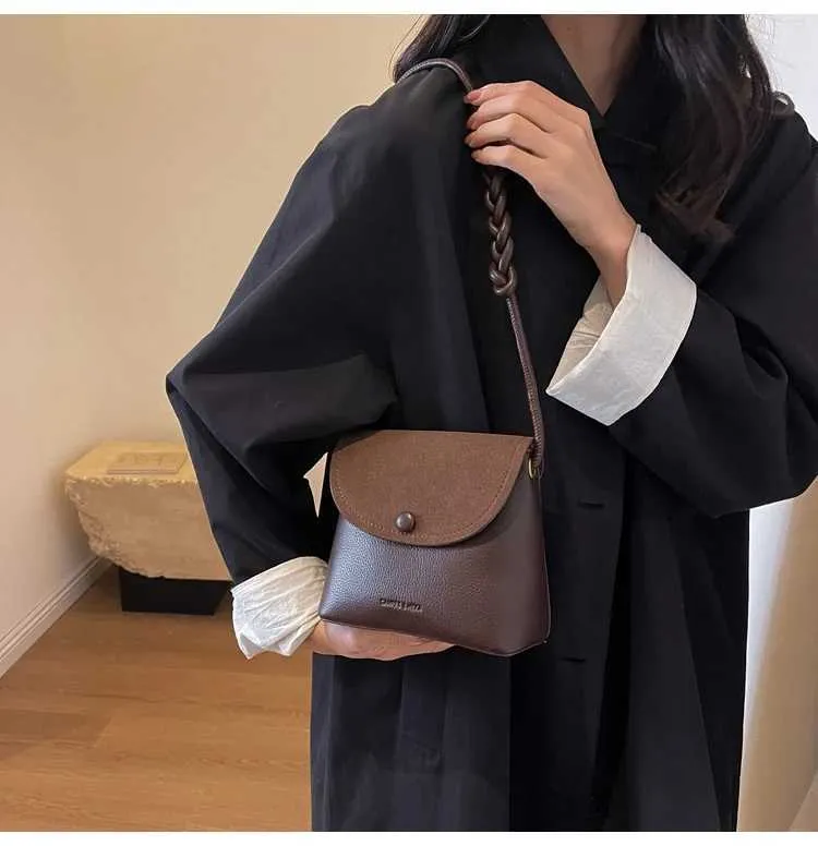 Women's Crossbody Bag Small Shoulder Bag Pu Leather Square Design_voghion.com