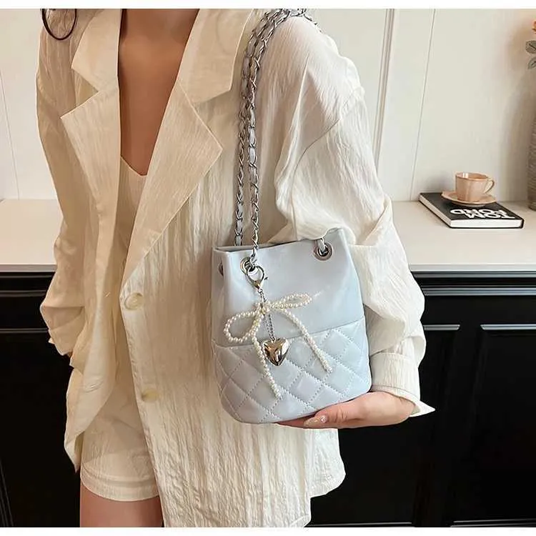 Damen Ledertasche Bucket Bag Schultertasche Mit Kettengliedern_voghion.com