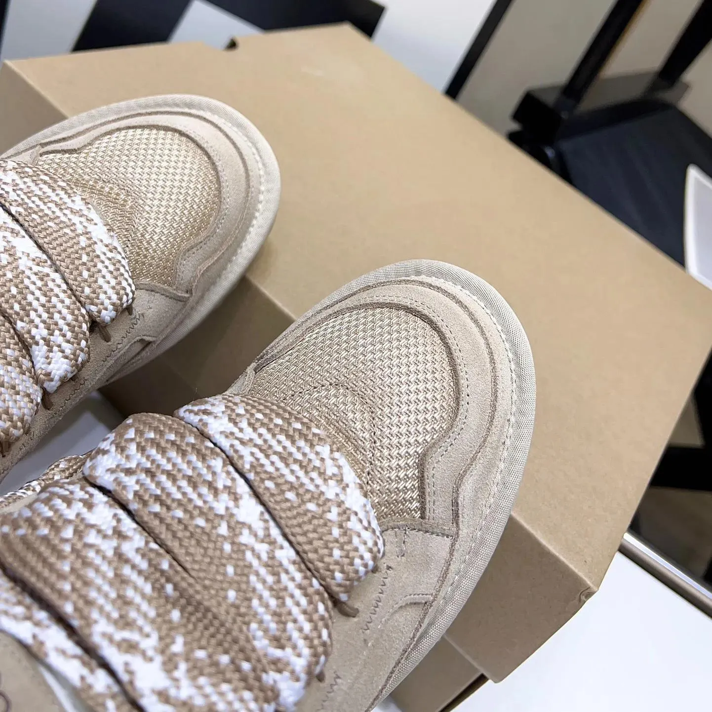2025 Sheepskin Integrated Snow and Velvet Winter Warm Thick Cotton Shoes Men's and Women's Styles U_voghion.com