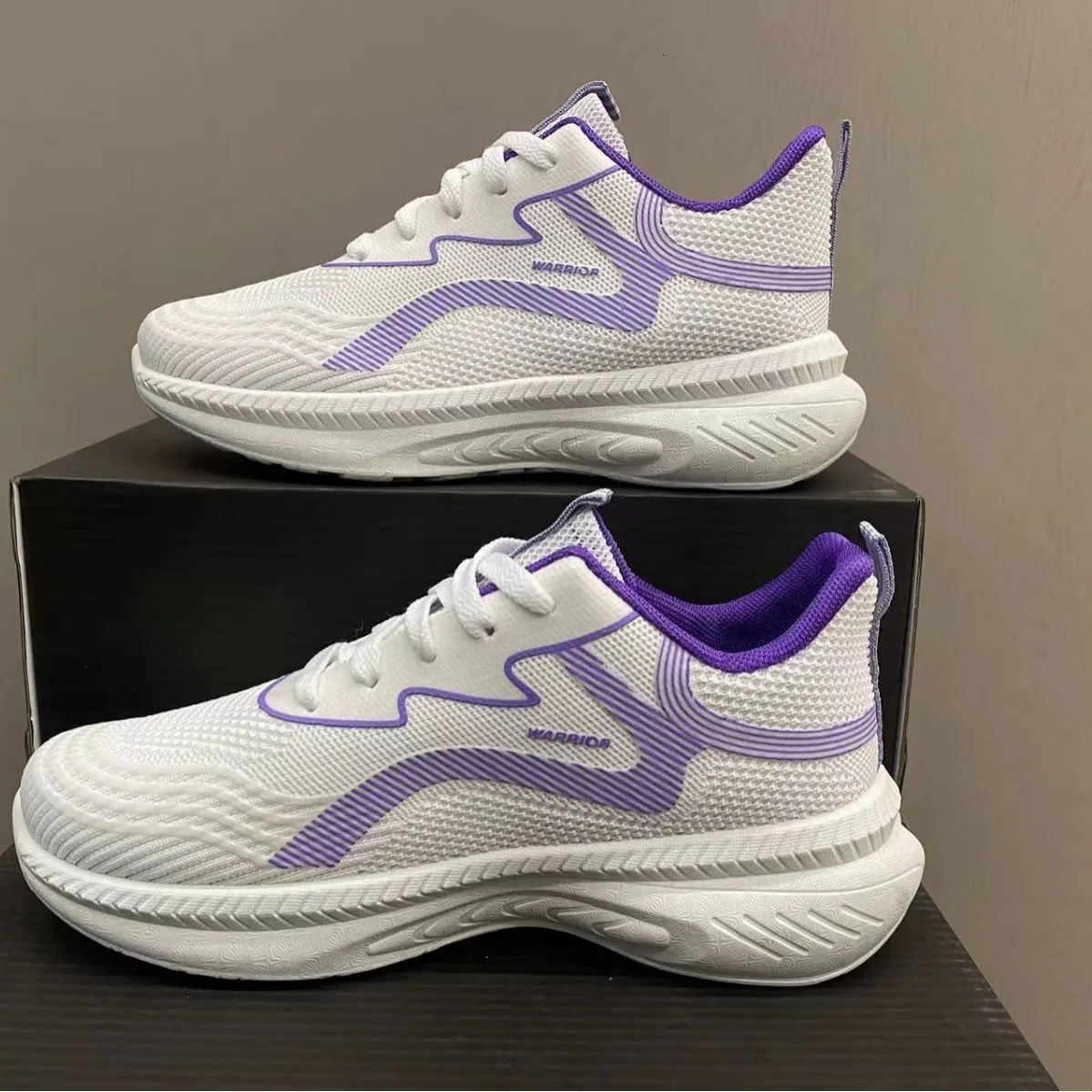 Breathable Women's Running Shoes Soft Soled Lightweight Trainer_voghion.com