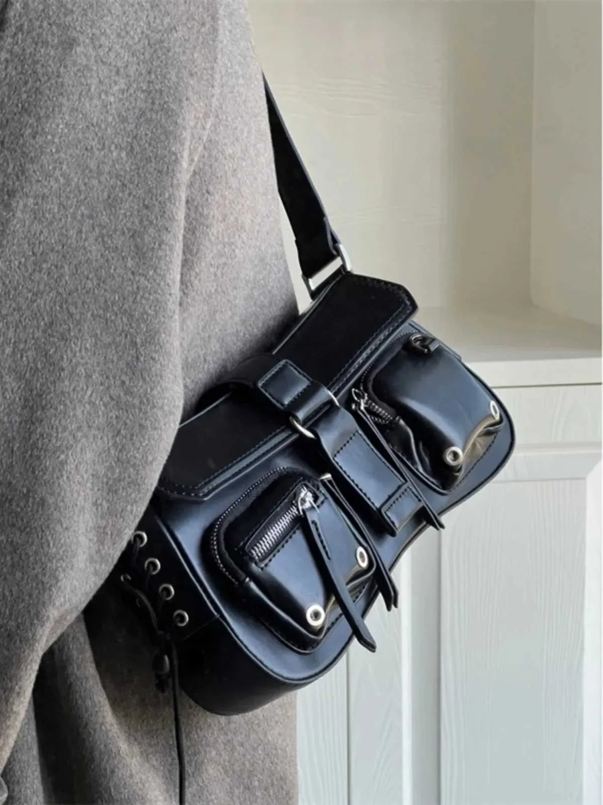 Y2K Femmes Coréennes Haruku Vintage Gothique Noir Sac À Main Esthétique Élégant Punk Portefeuille Sac À Main Sacs À Main Épaule Tendance_voghion.com