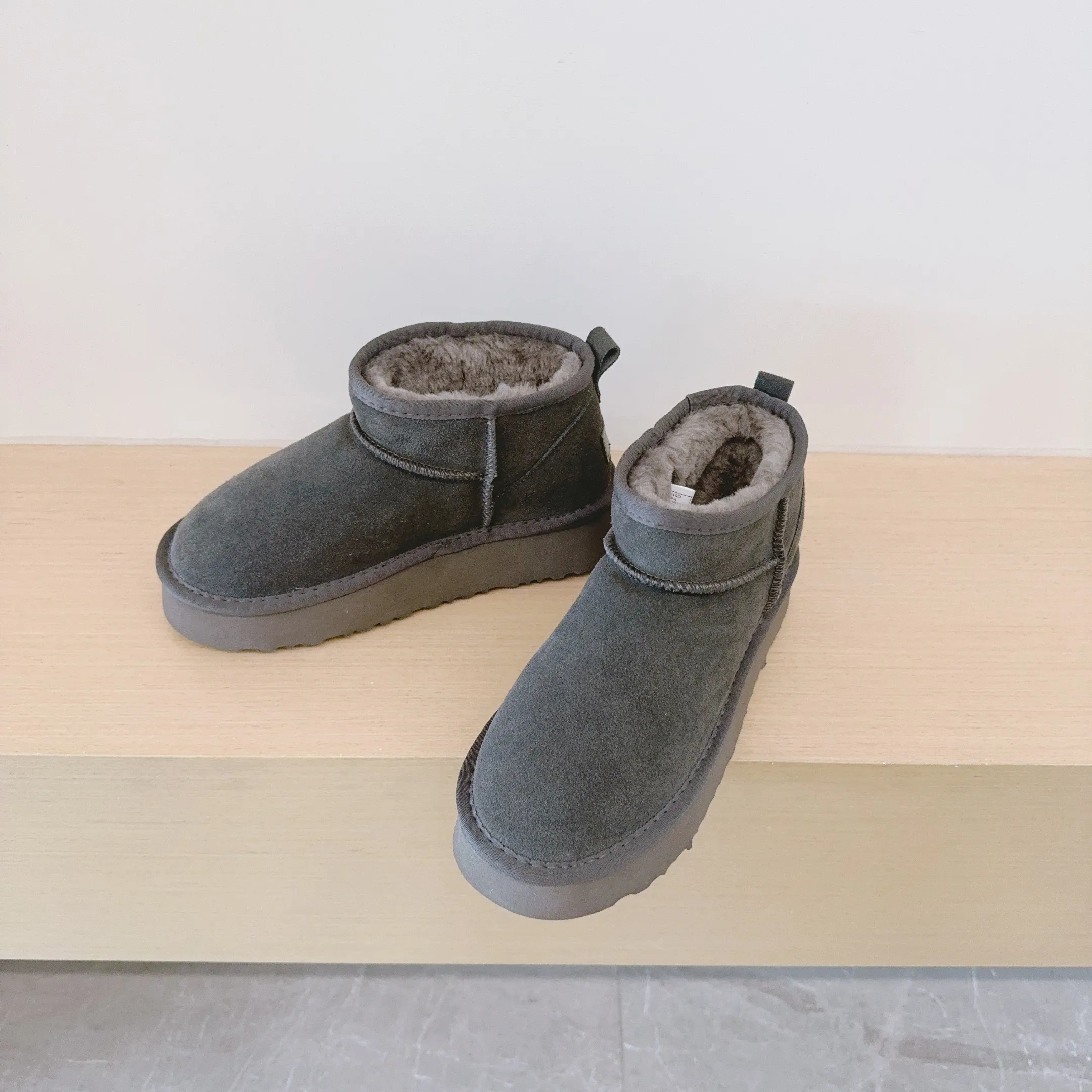Ultra Mini Boot Designer Womans Platform Snow Boots Australia Fur Warm Shoes Real Leather Chesut Ankle Fluffy Booties_voghion.com