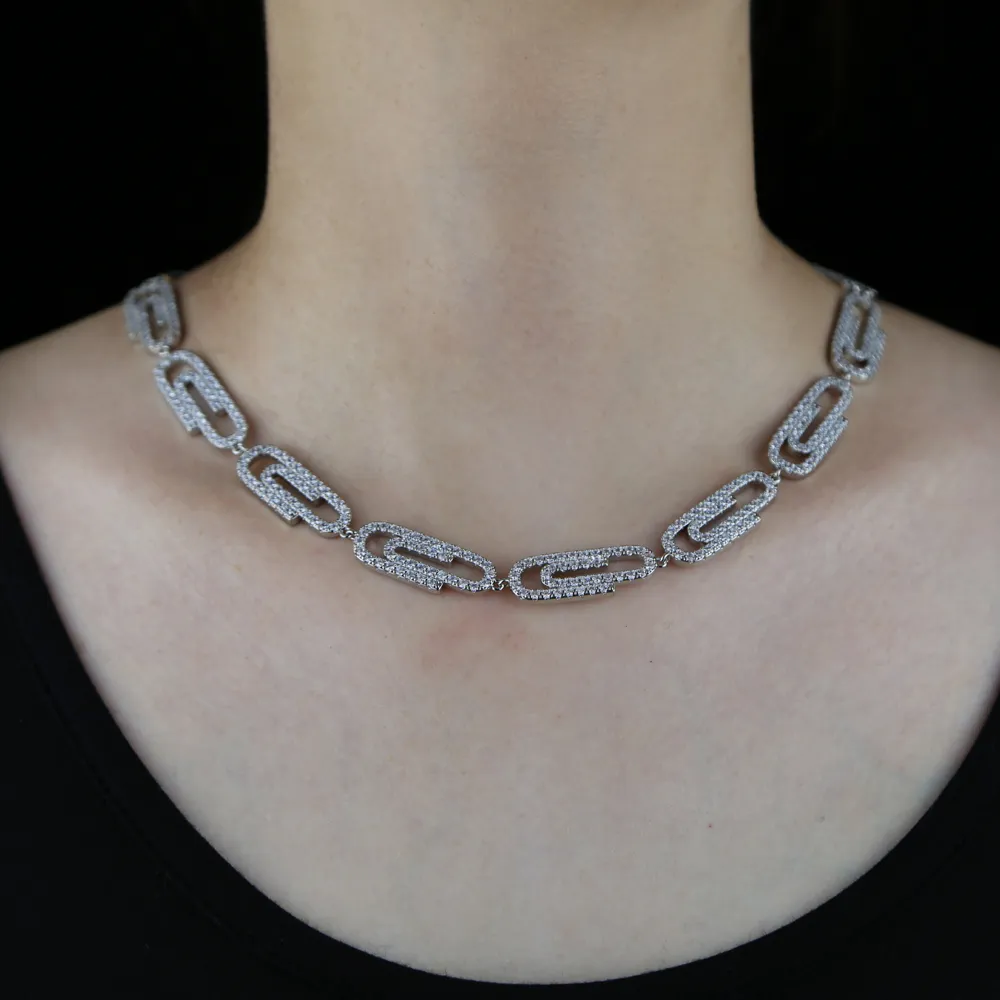 Catene 2022 Gioielli di moda per donna e uomo di alta qualità Micro Pave Sparkling Bling Zirconia cubica Cz Spilla di sicurezza Fermaglio per carta_voghion.com