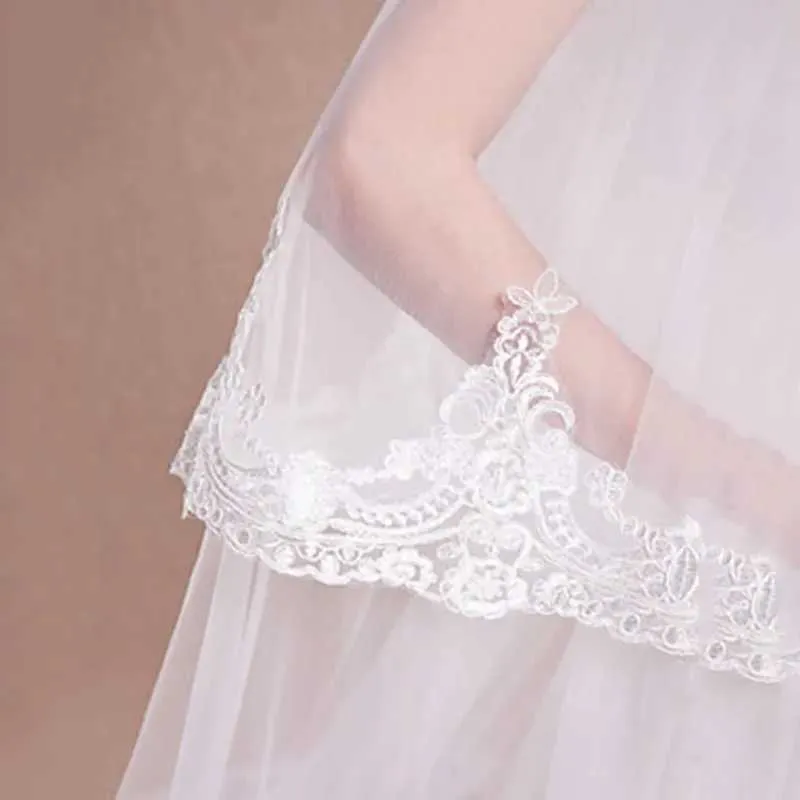 Gioielli per capelli Veli da cattedrale a due strati in bianco avorio con bordo in pizzo e pettine, accessori da sposa Veu De_voghion.com