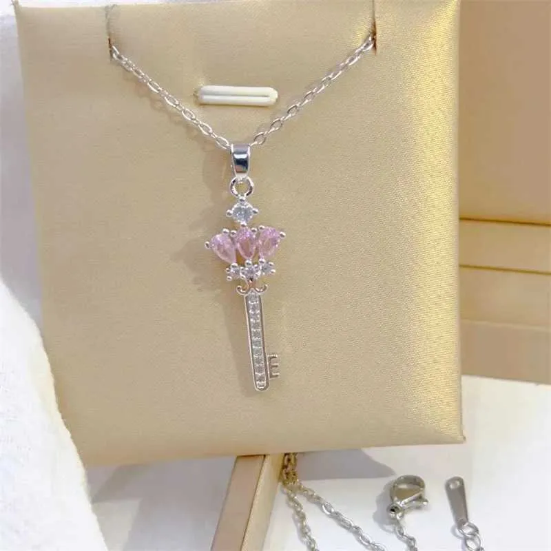 Collane con ciondolo Moda Carino Rosa Personalizzato Corona Chiave Collana Classico Leggero Design retrò Acciaio inossidabile Versatile_voghion.com
