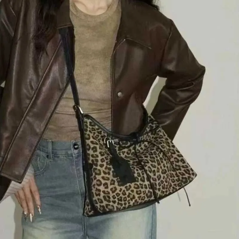 Vintage Leopard Shoulder WomenS Crossbody Bag Large Capacity Tote Designer Soft Leather Handbag with WalletC241031_voghion.com