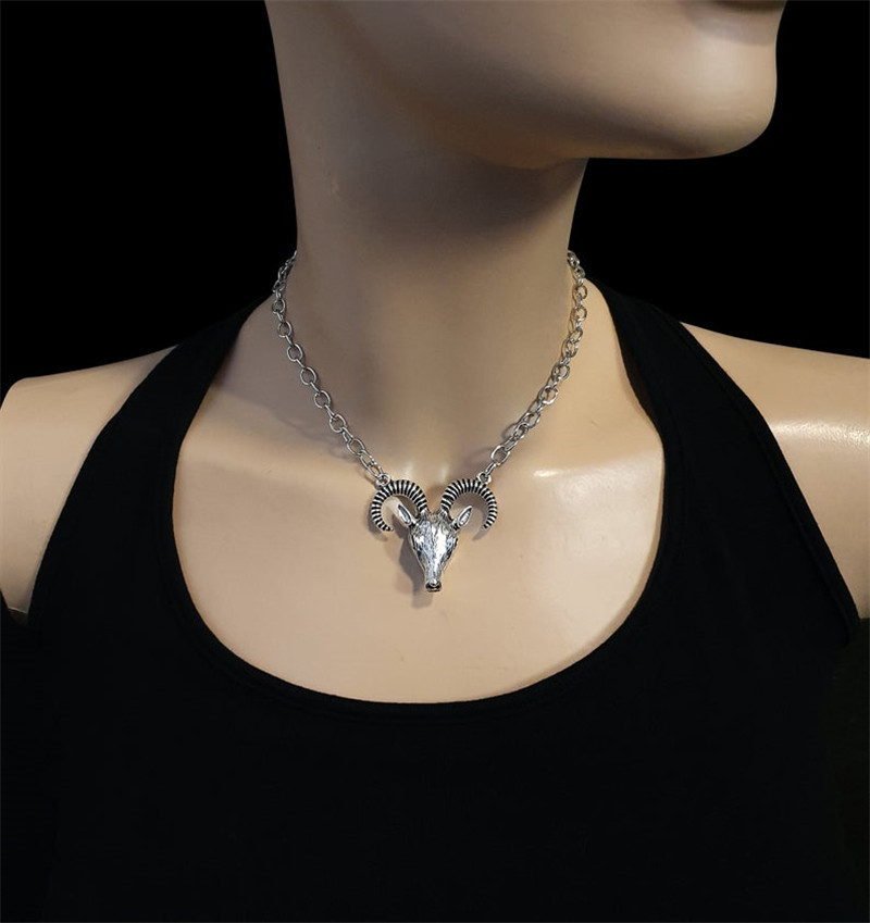 Necklaces Goat head and five-pointed star stranglehold necklace_voghion.com