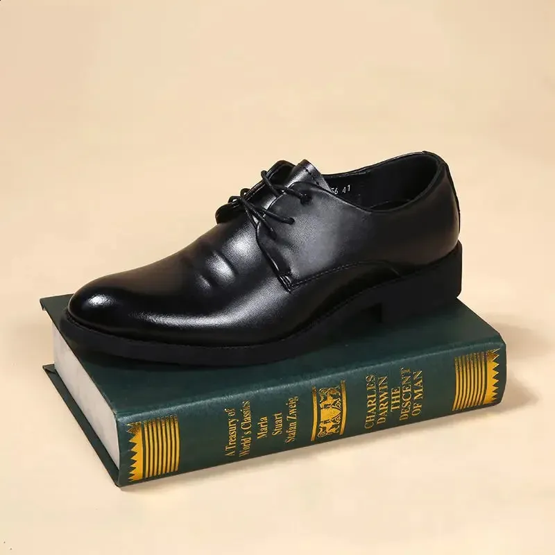 Chaussures habillées à bout pointu pour hommes, chaussures sociales noires pour hommes, chaussures de haute qualité, mode, style élégant et classique, costume tendance_voghion.com