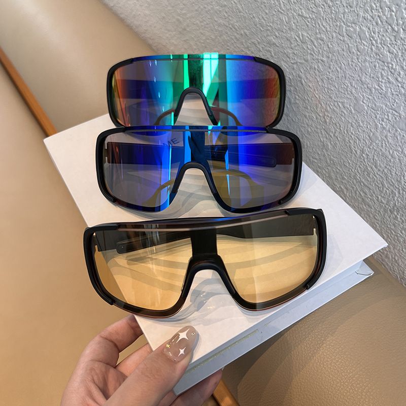 Outdoor sports riding mountaineering skiing windproof protective sunglasses Black super frame slim motorcycle glasses_voghion.com