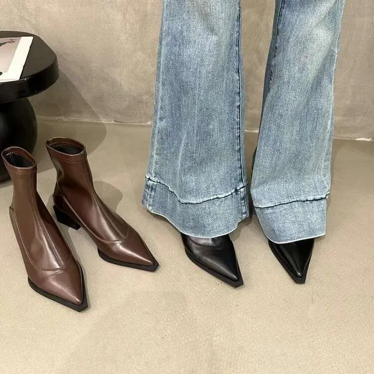 Designer Boot S Pointed European American Short Womens New 2024 Autumn Winter Fashion Thick And Thin Niche Design Martin_voghion.com