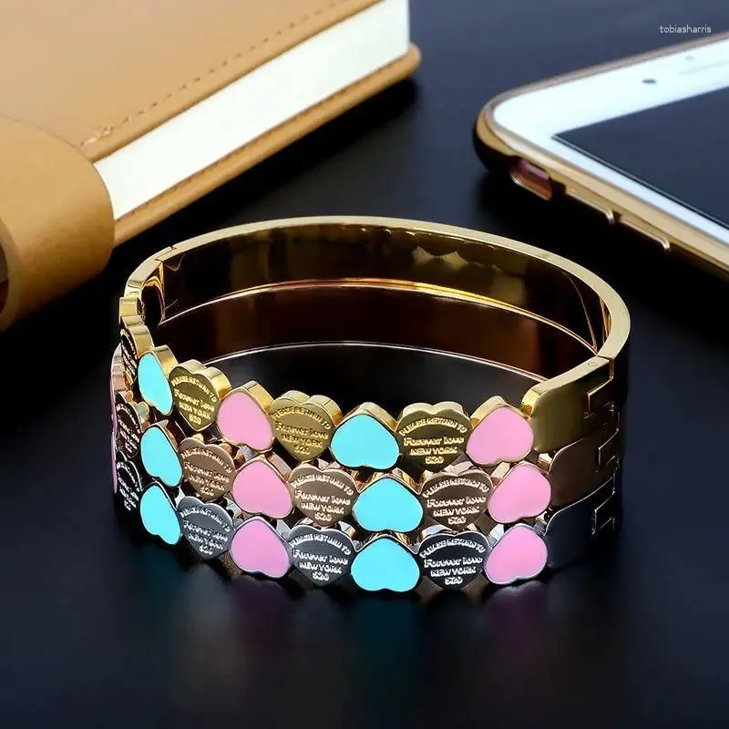 Armband van roestvrij staal, brede polsband met lieflijk hartbedel, armband voor meisjes, bruiloft, vrouwen, Valentijnsdag_voghion.com