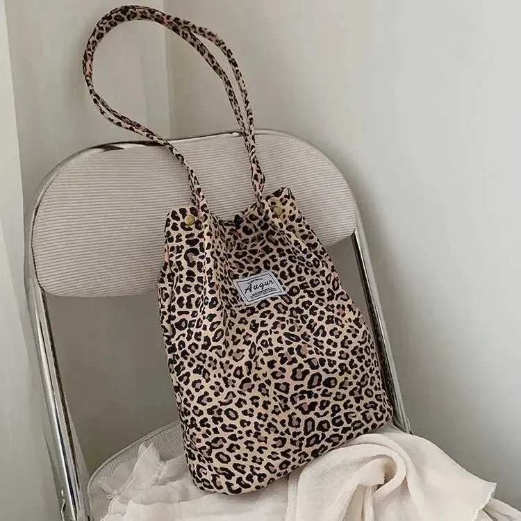 Sac à main en toile imprimé léopard pour femme, mode coréenne décontractée, nouveau sac de shopping, sac à main imprimé pour étudiant, Bolsa Mujer Y241026_voghion.com
